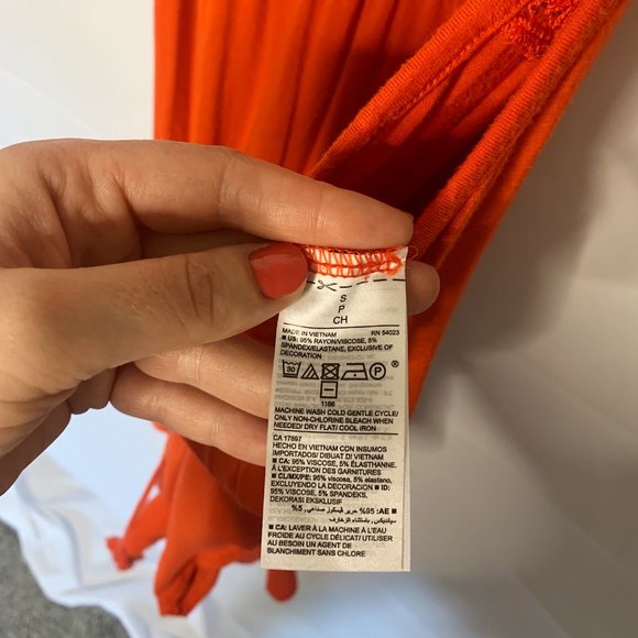 Old Navy Red Woven Romper Size Small - Picture 6 of 6